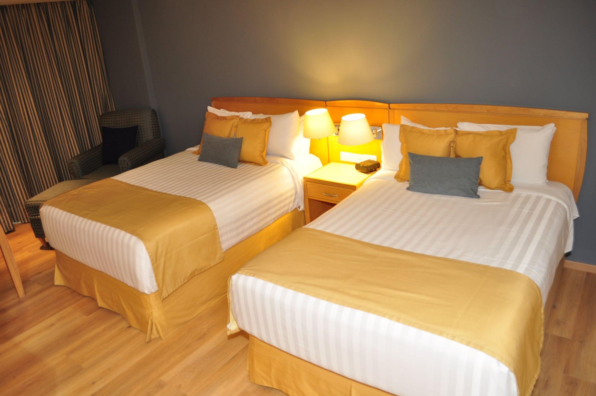 Radisson Paraiso Hotel Mexikóváros Kültér fotó A room at the hotel