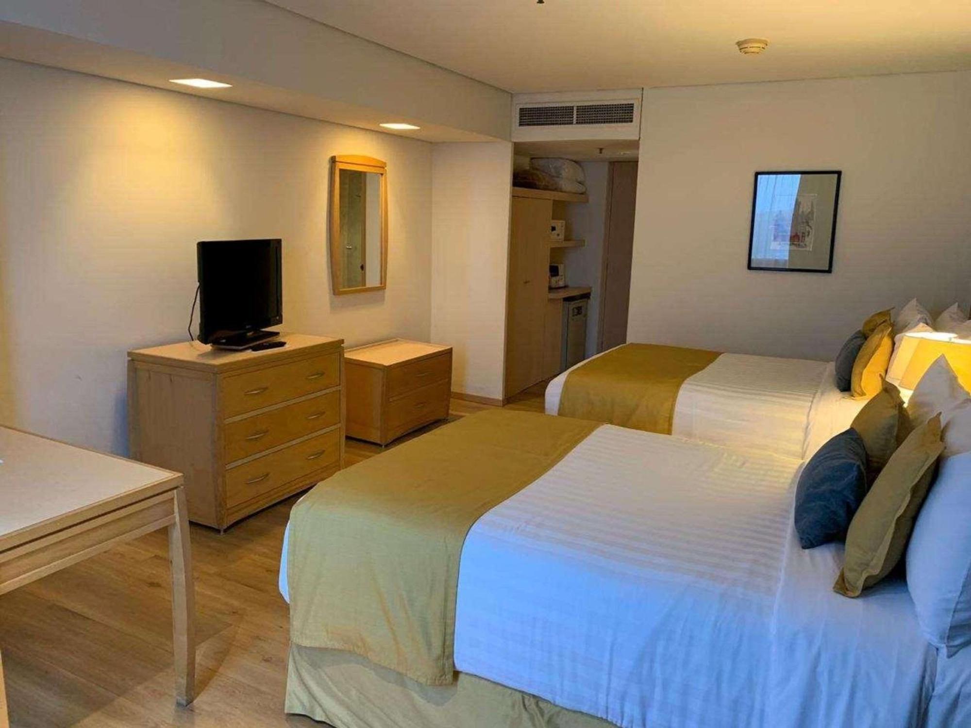 Radisson Paraiso Hotel Mexikóváros Kültér fotó A room at the hotel