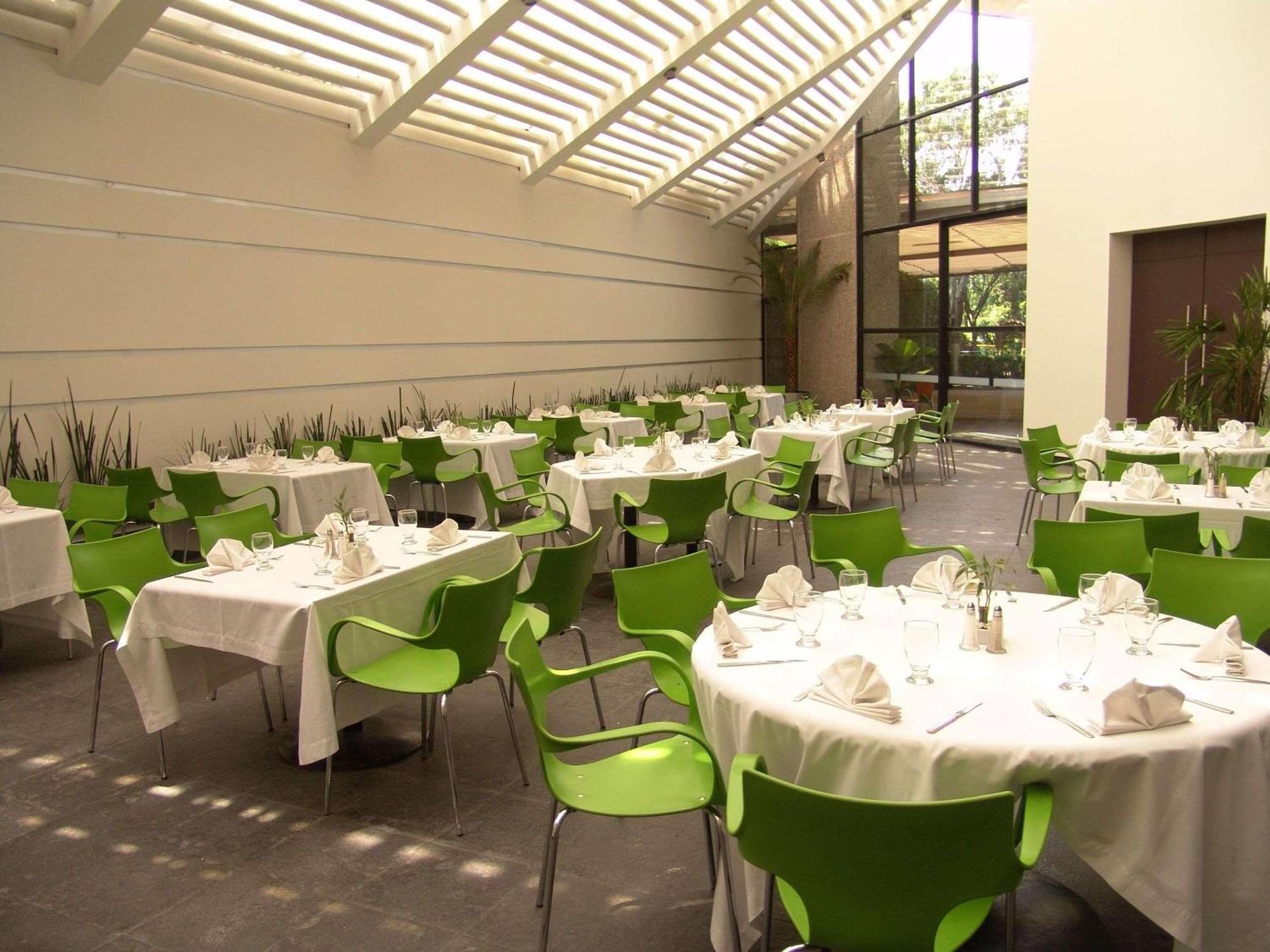 Radisson Paraiso Hotel Mexikóváros Kültér fotó Restaurant